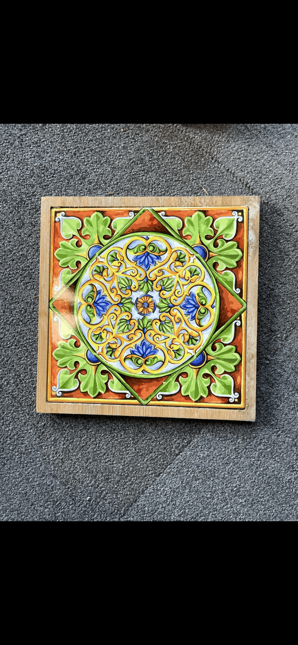 Turkish Hotpot Tile – Terracotta Acanthus Wreath, original product photo, bamboo frame
