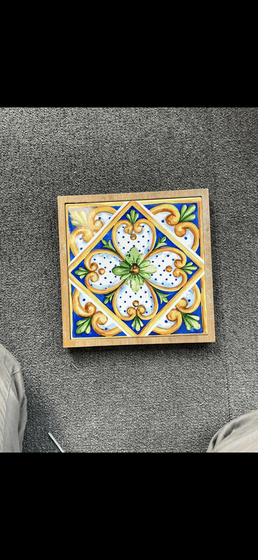 Turkish Hotpot Tile – Cobalt Quatrefoil & Gold Lattice, original product photo, bamboo frame