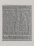 Medium gray Design Republique Maddison face cloth measuring 32 x 30 cm