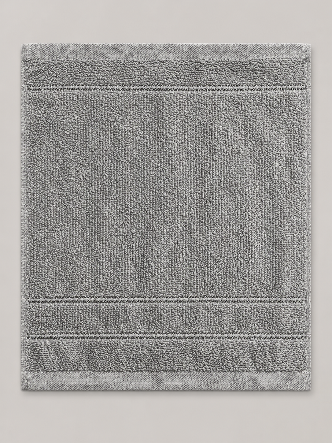 Medium gray Design Republique Maddison face cloth measuring 32 x 30 cm