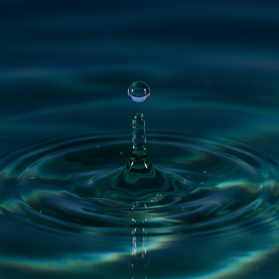 Atlantic ocean water droplet — Phytomer marine skincare